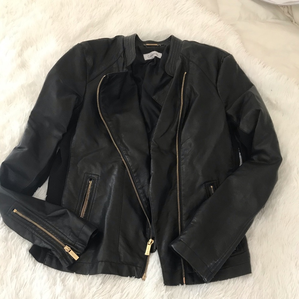 CALVIN KLEIN LEATHER JACKET ❄️
